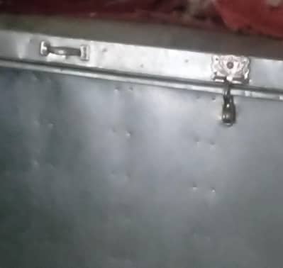 bistron wali paiti with Tyre wla stand