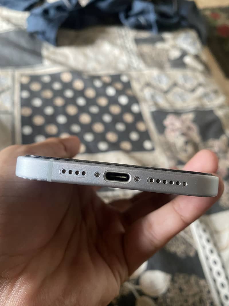 Apple iPhone 15 plus 3