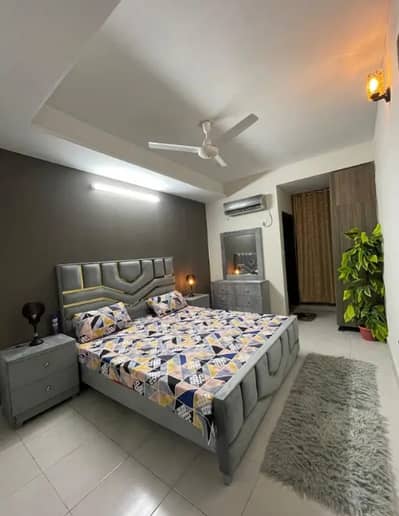 1 bedroom apartment available par day Empire Heights 2 phase 6