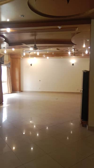 DHA PH 8 Creek Vista 3200 SQFT Apartment For Rent