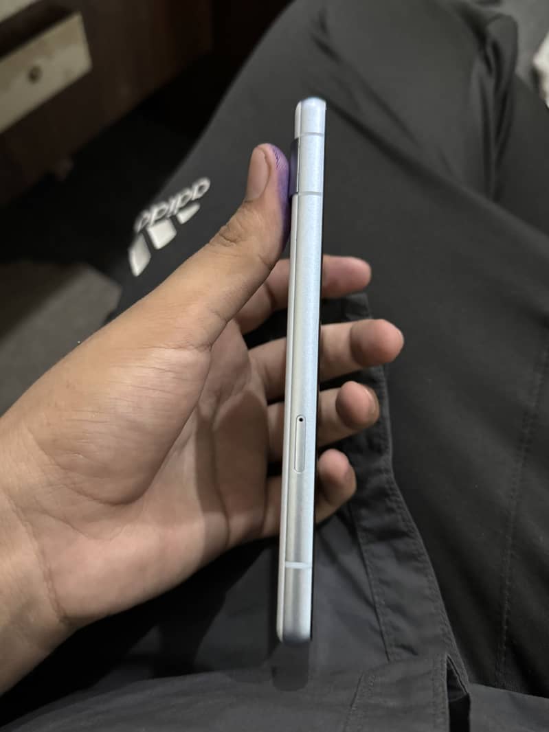 Google Pixel 7a 1