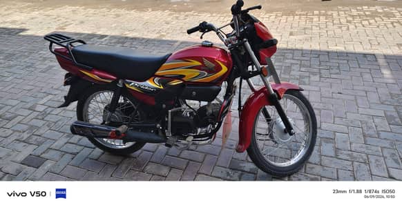 Honda Pridor Red Color