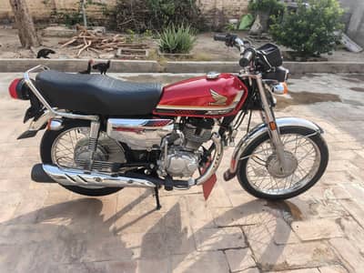 Honda 125 self start crome edition