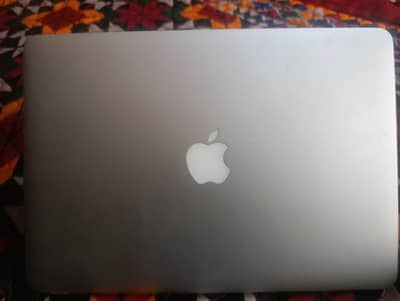 Title: Apple MacBook Air 13-inch | Core i5 | 8GB RAM | 128GB SSD