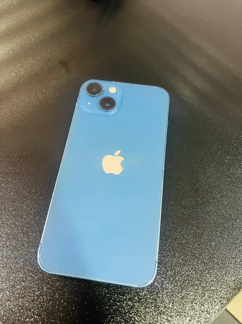 Apple iPhone 13 3