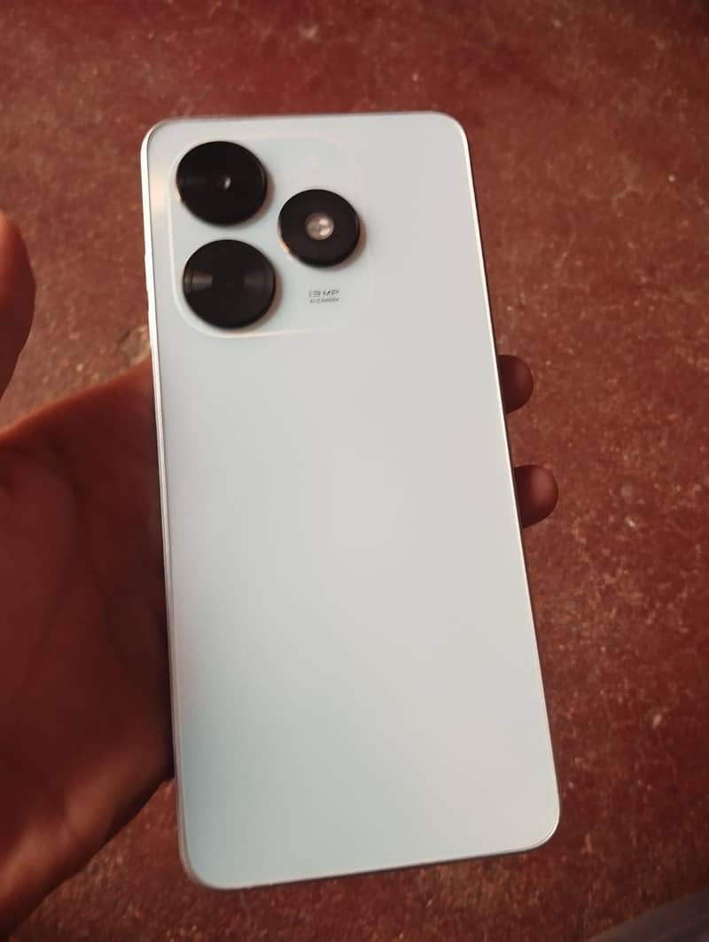 Tecno Spark Go 1
