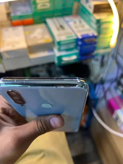 Vivo Y17