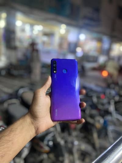 Tecno CAMON 12
