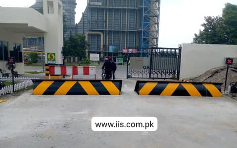 Hydraulic Road Blockers, Tyre killers, Spike and Barriers In Pakistan