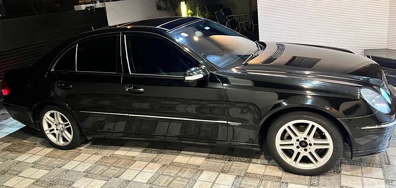 Mercedes E Class 2005 1