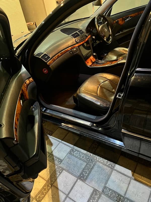 Mercedes E Class 2005 8