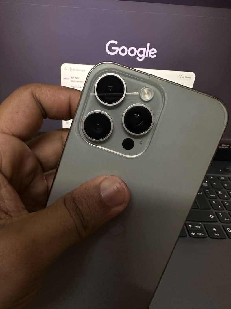 Apple iPhone 15 Pro Max 3