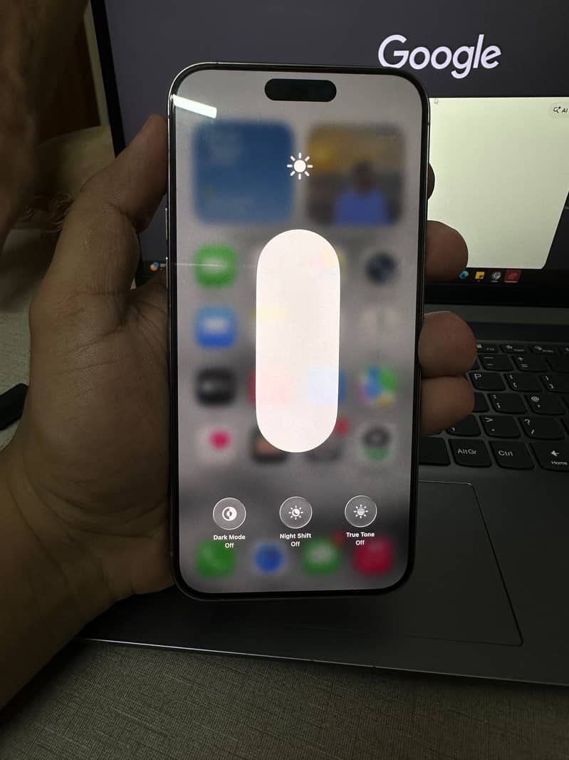 Apple iPhone 15 Pro Max 6