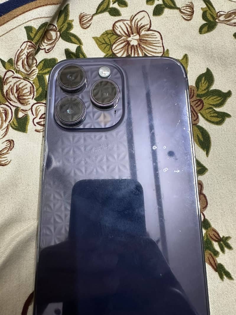 Apple iPhone 14 Pro Max 9