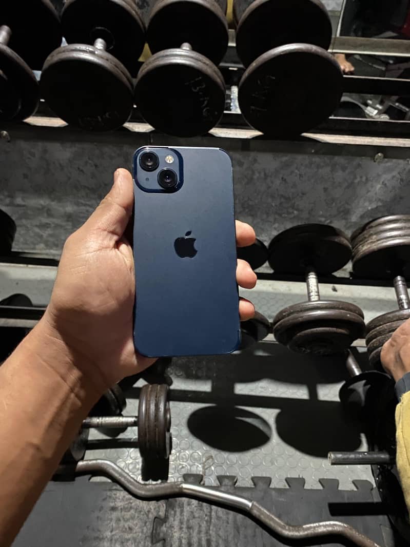 iPhone 13 jv 0