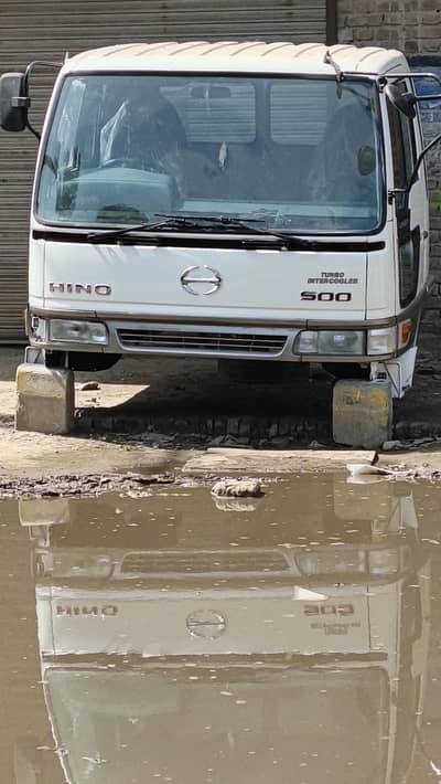 HINO 8c 1 pice