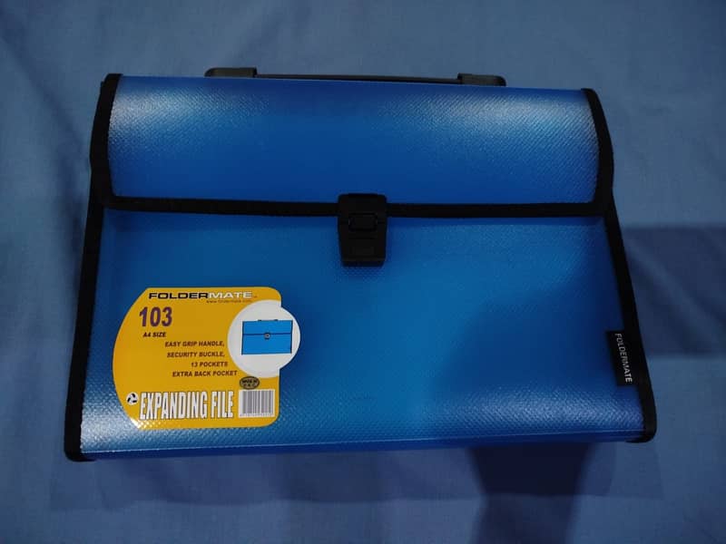 imported folder mate with papers n sheets 0