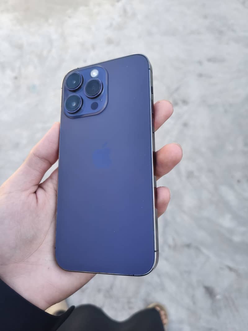 Apple iPhone 14 Pro Max 3