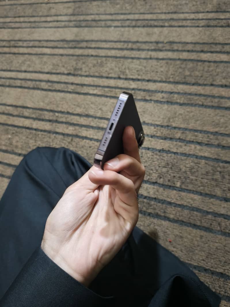 Apple iPhone 14 Pro Max 5