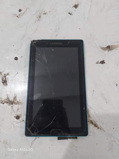 Lenovo Tablet 7 Inch – Cracked Screen – Minor Issue – For Sale