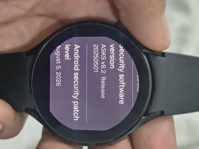 Samsung Galaxy watch 4 With charger
