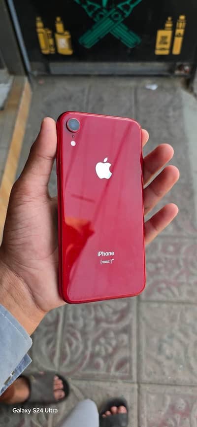 Apple iPhone XR
