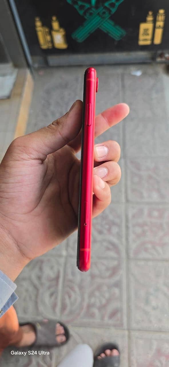 Apple iPhone XR 2