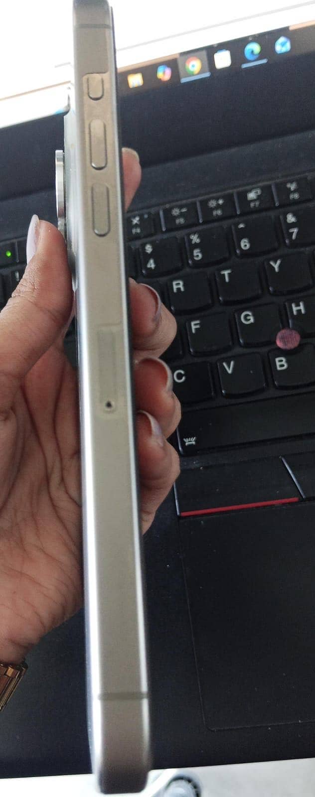 Apple iPhone 15 Pro Max 1
