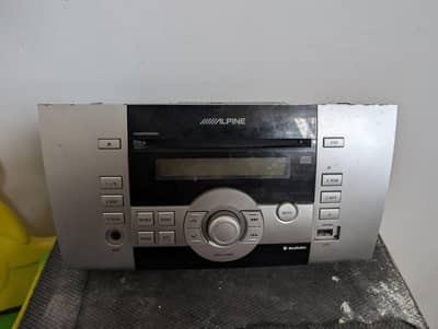alpine cd player for swift