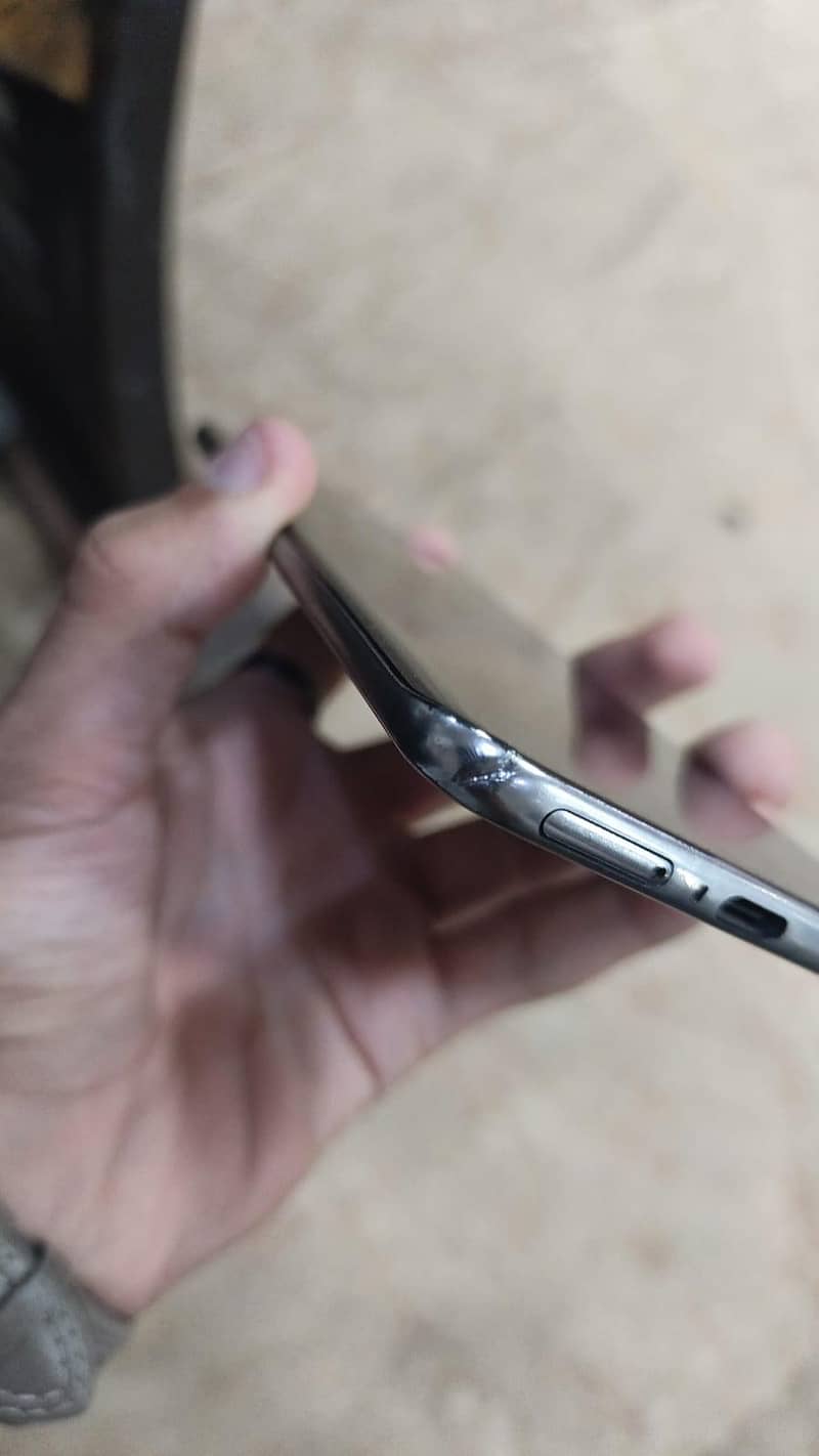 Tecno Spark 40 pro plus 3