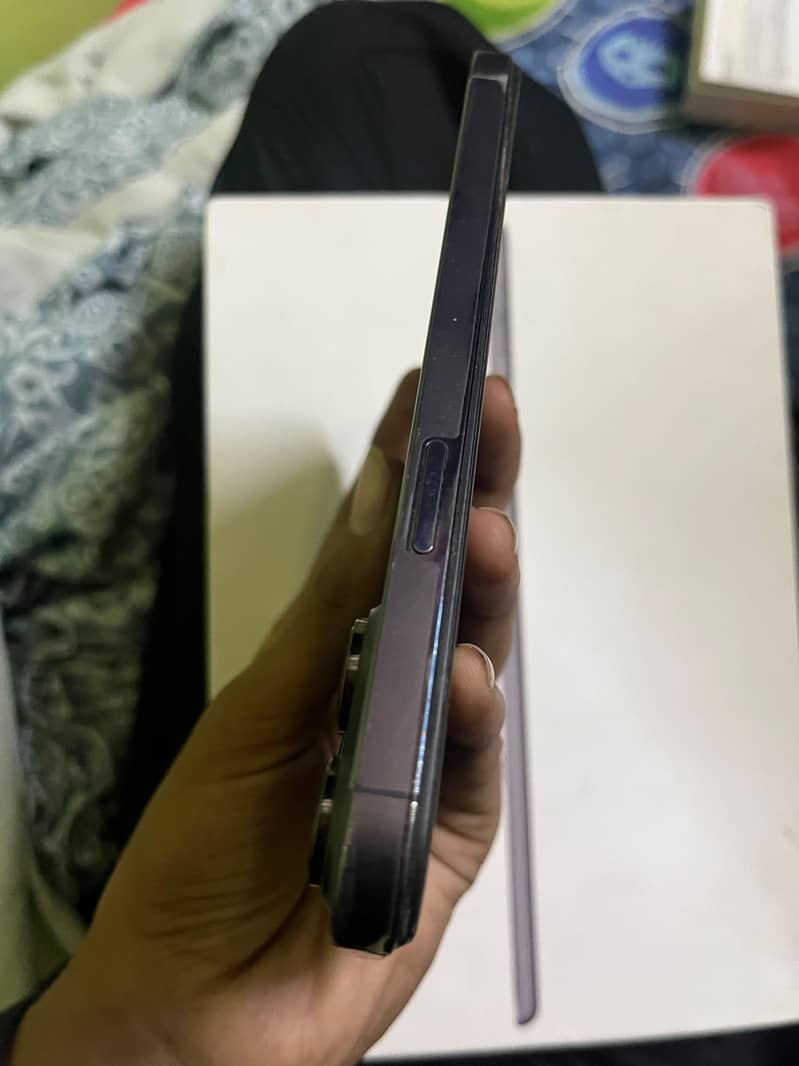 Apple iPhone 14 Pro Max 3