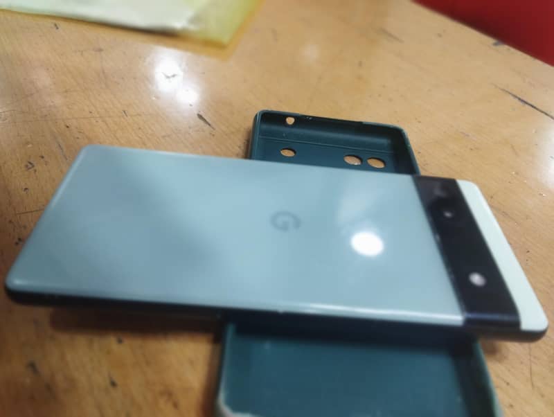 Google Pixel 6a 5