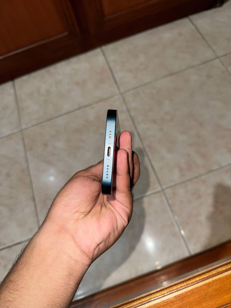 Apple iPhone 14 2