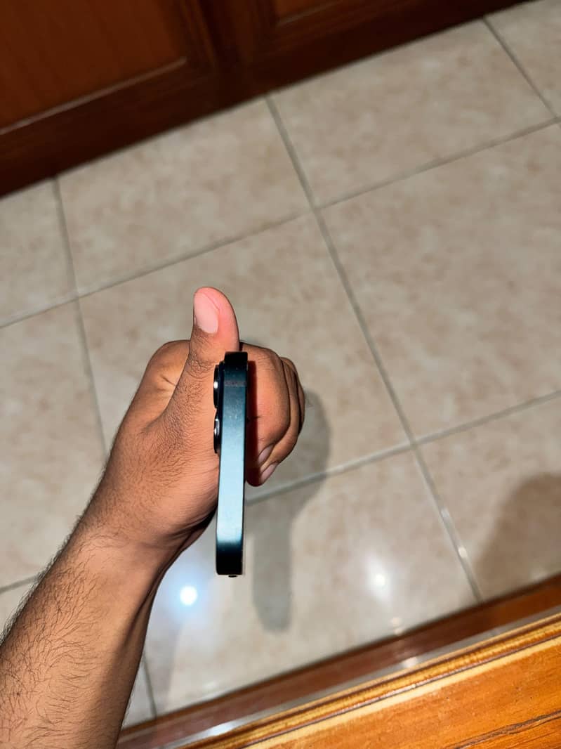 Apple iPhone 14 5