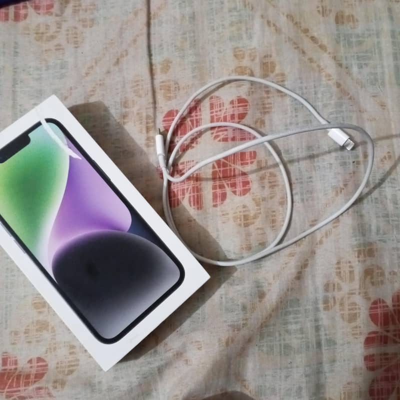 Apple iPhone 14 12