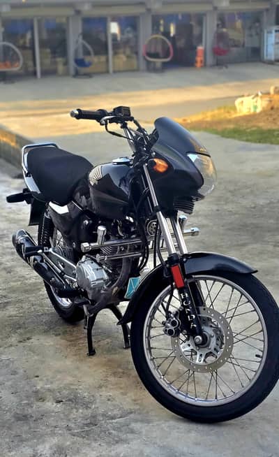 Honda CG 125 Deluxe 2016