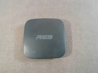 R96 Android TV Box / Media Player – Good Condition