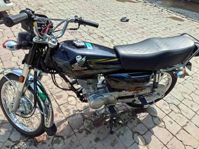 Honda 125 brand new Excellent condition like new