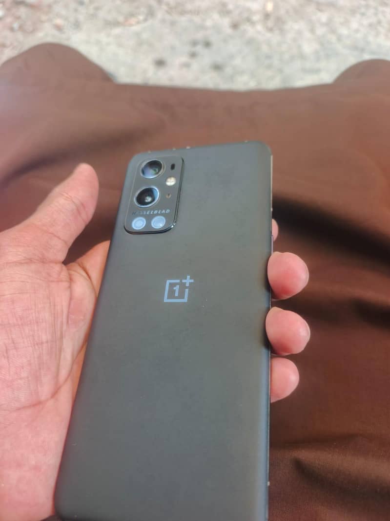 One Plus 9 Pro 7