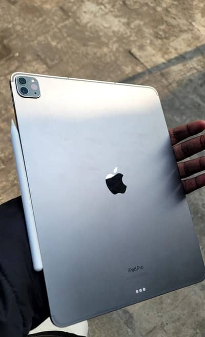 Apple iPad Pro M2