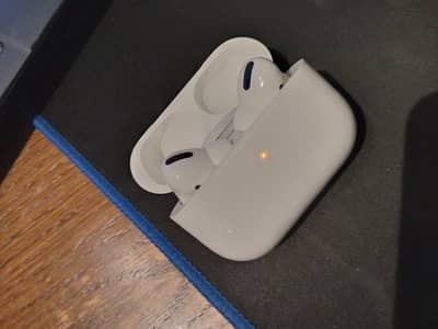 Apple AirPods Pro (1st Gen)