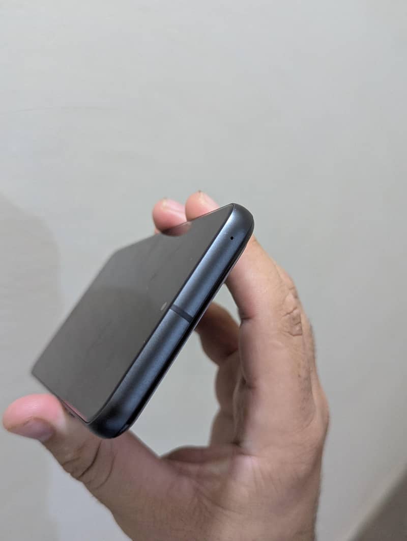 Google Pixel 8 3