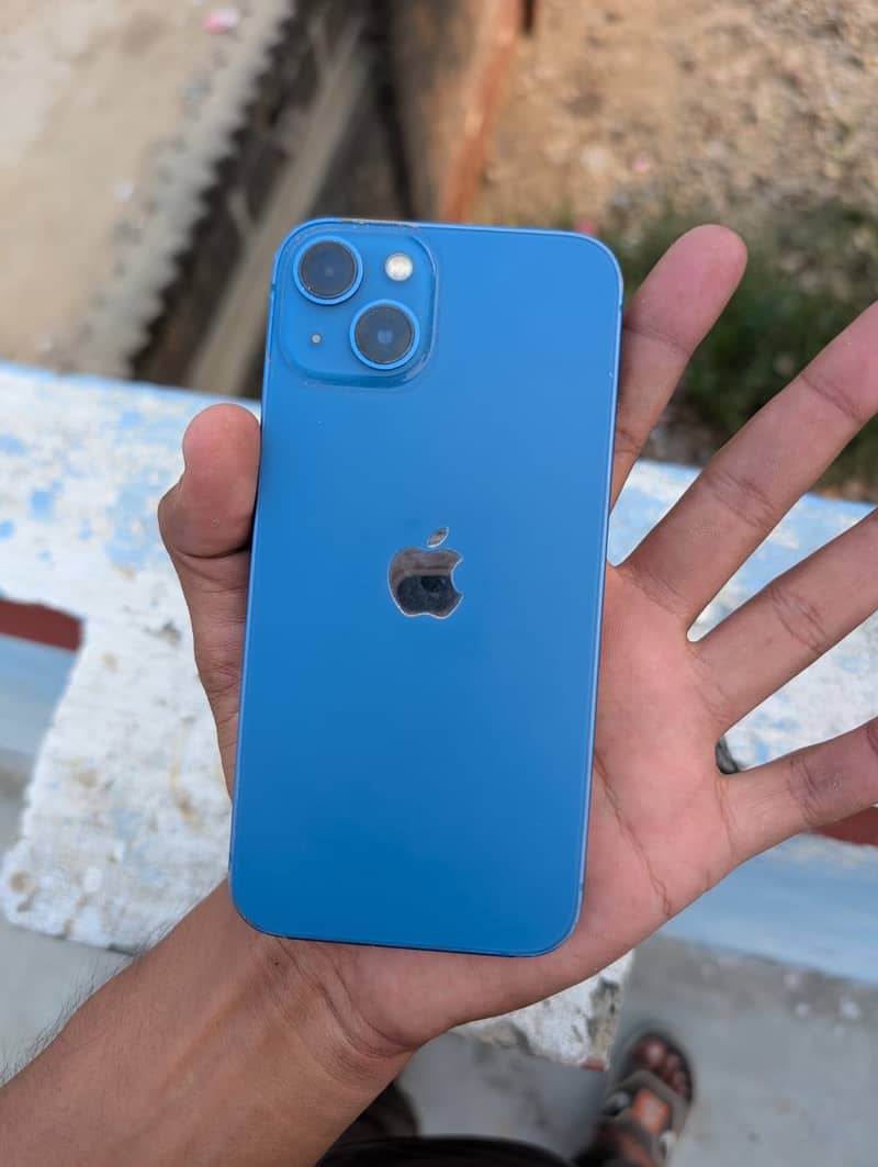 Apple iPhone 13 6