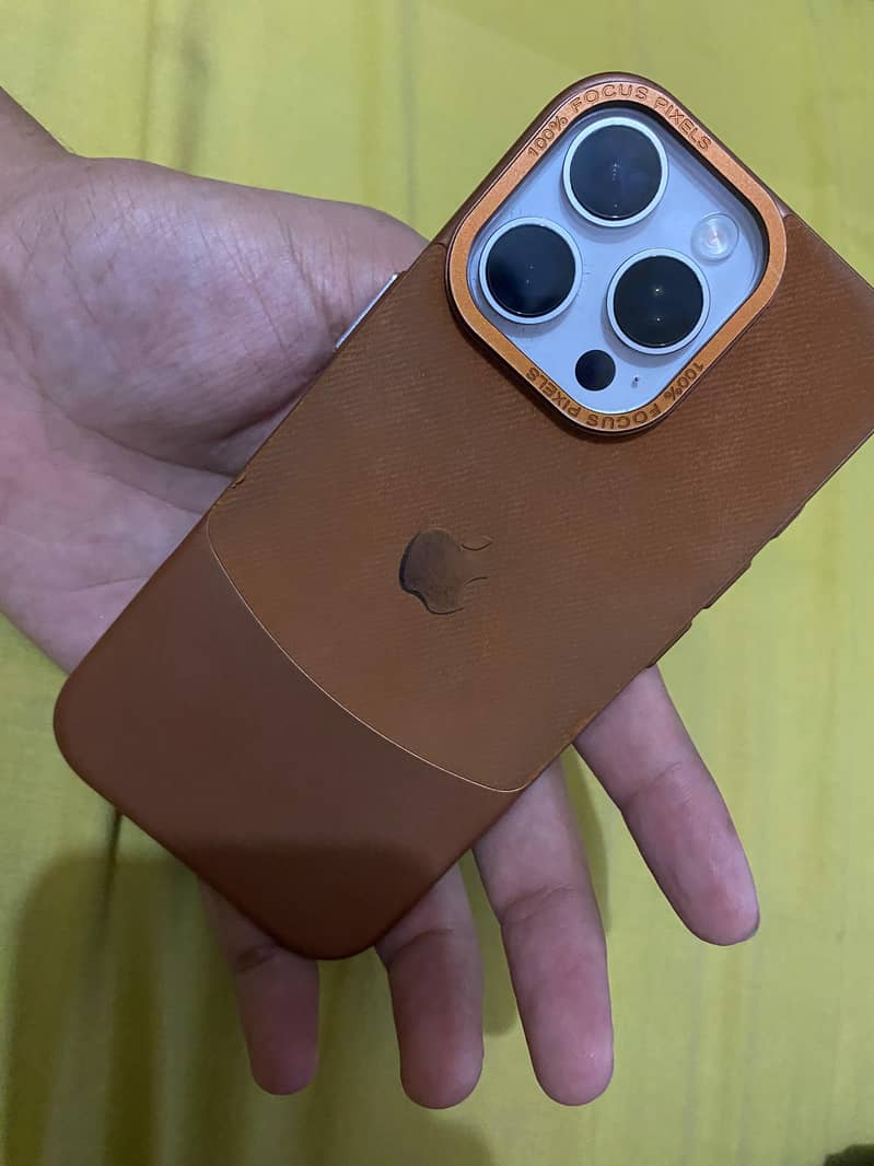 Apple iPhone 16 Pro 5