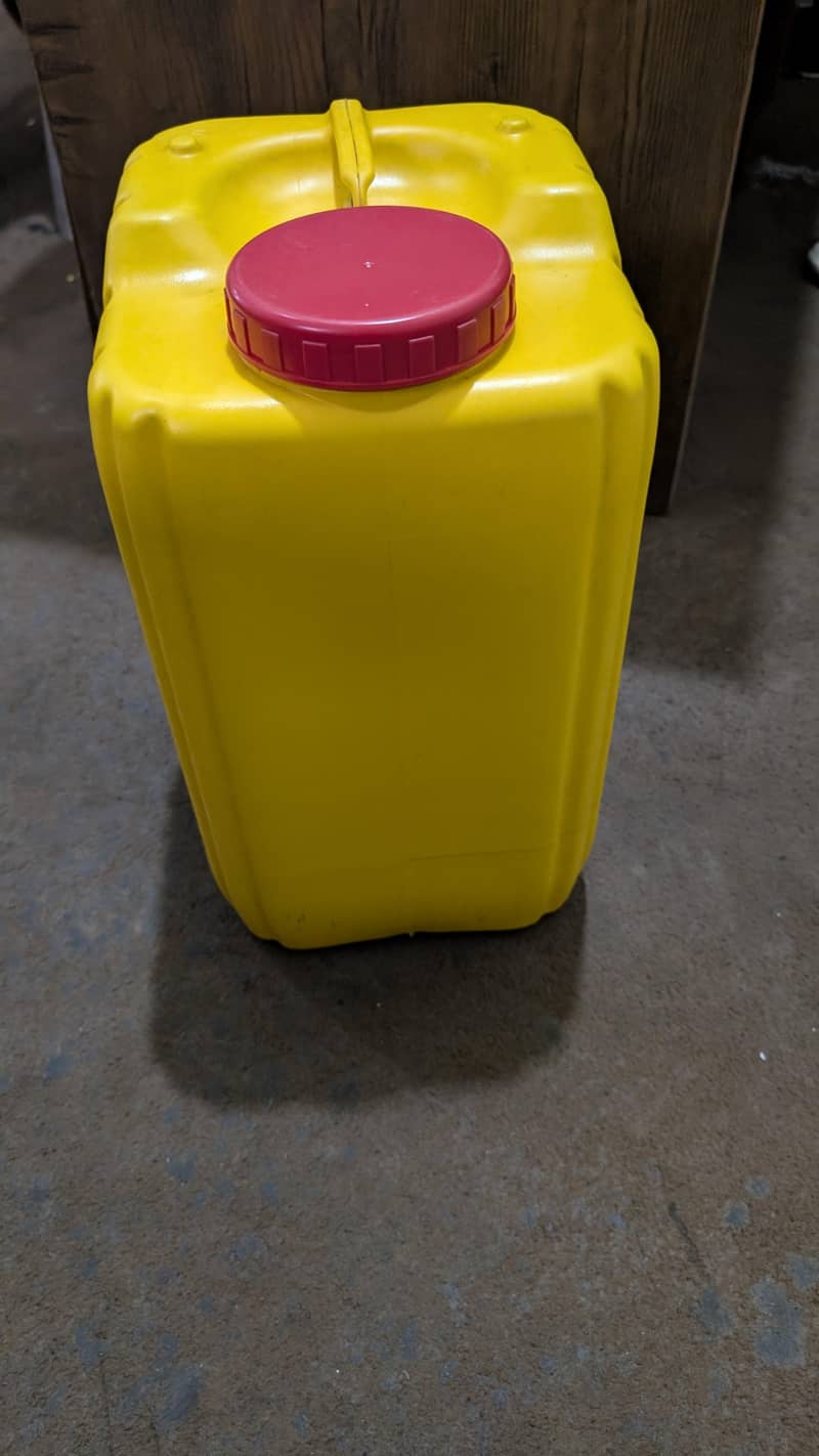 20 litre plastic container 1