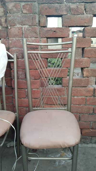 4 table 22 chair