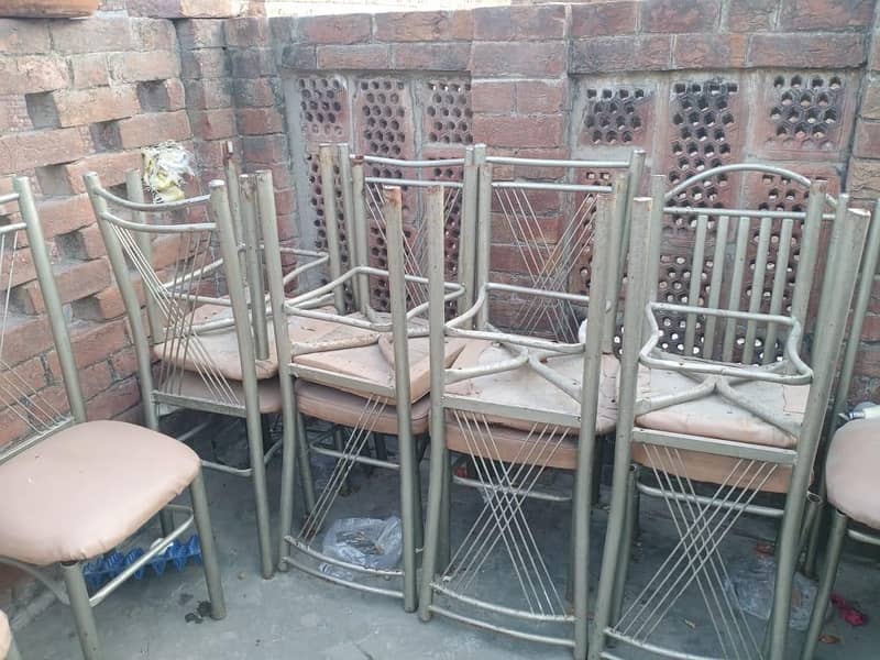 4 table 22 chair 2