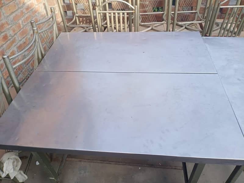 4 table 22 chair 3