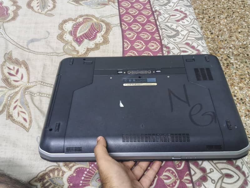 Dell Latitude E5530 7