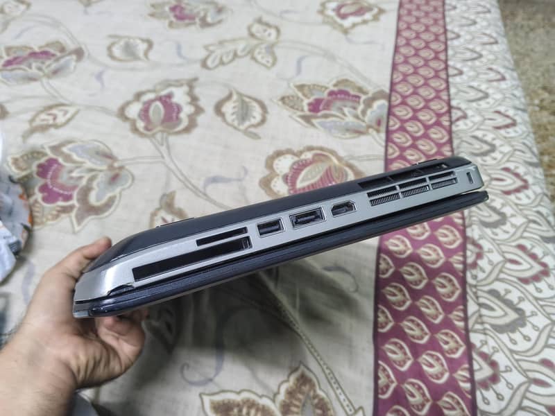 Dell Latitude E5530 8